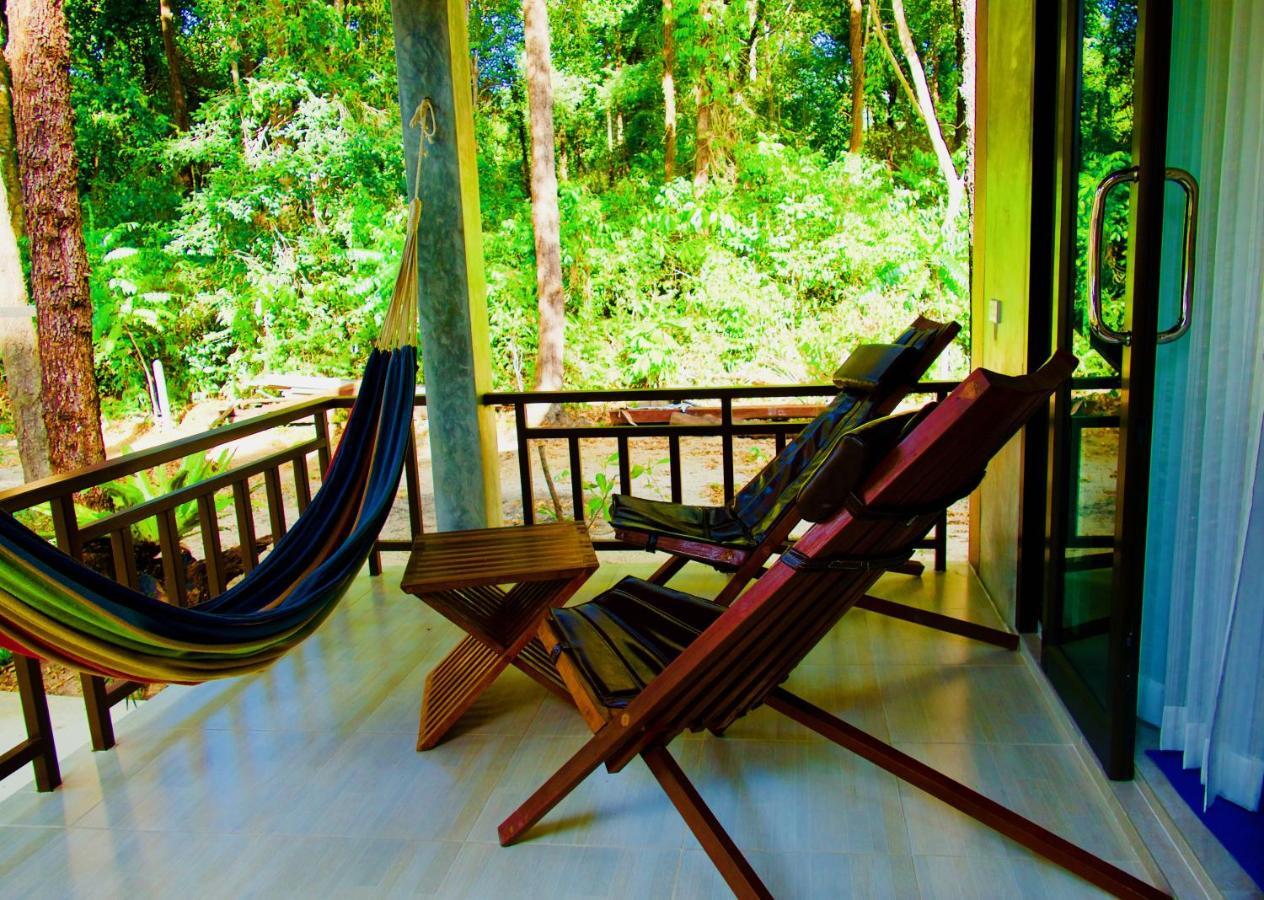 The Sun Long Beach Resort Koh Lanta Exterior photo