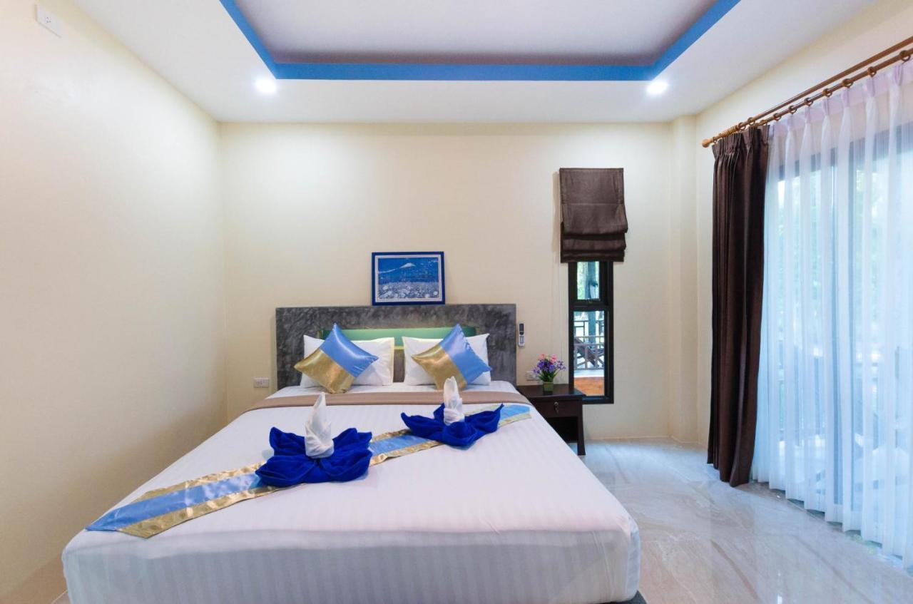 The Sun Long Beach Resort Koh Lanta Exterior photo